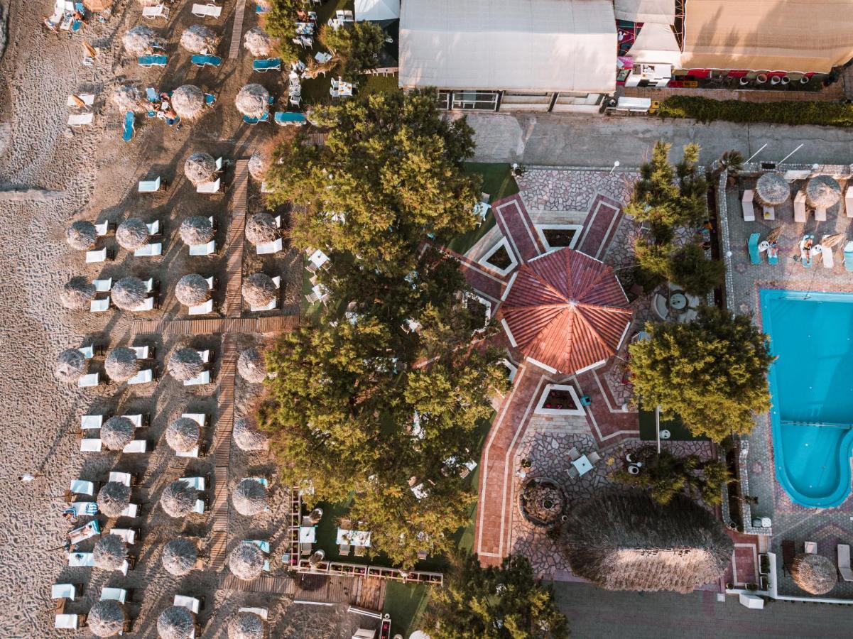 Troulakis Beach Hotel Agia Marina Dış mekan fotoğraf