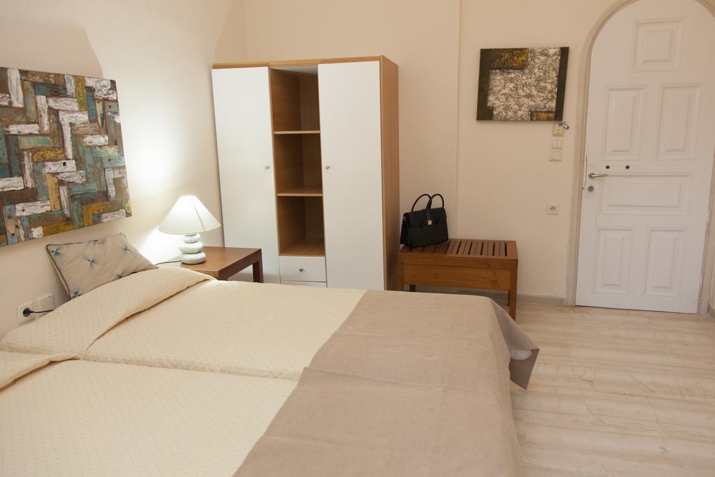 Troulakis Beach Hotel Agia Marina Dış mekan fotoğraf