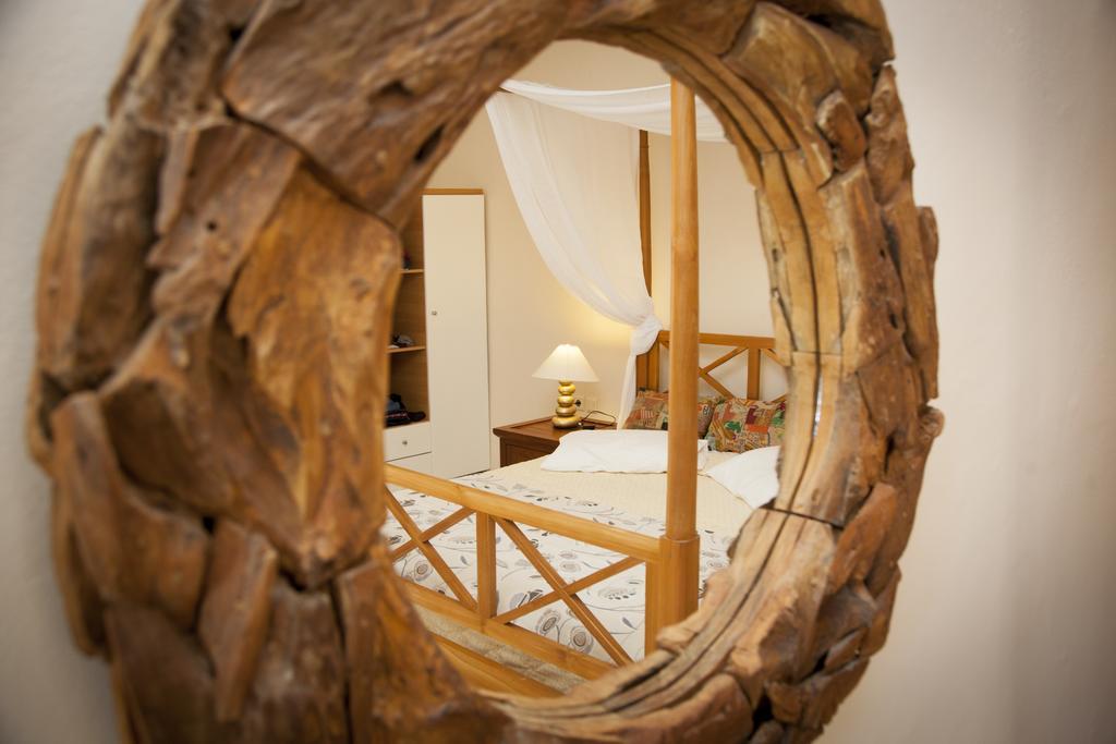 Troulakis Beach Hotel Agia Marina Dış mekan fotoğraf