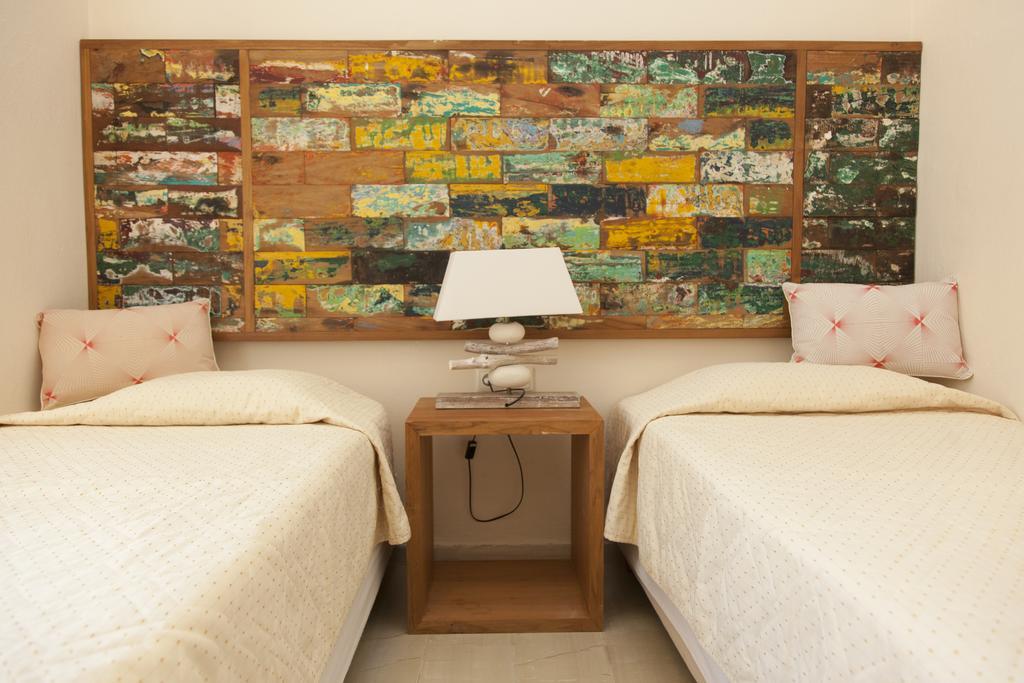 Troulakis Beach Hotel Agia Marina Dış mekan fotoğraf